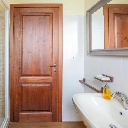 Località 46 With Outdoor Swimmingpool * Macerino